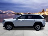 Certified 2023 Jeep Grand Cherokee Limited image 2