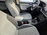 Used 2022 Volkswagen Taos SE image 4
