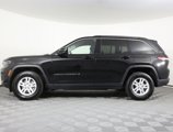 Used 2023 Jeep Grand Cherokee Laredo image 5