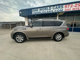 Used 2014 INFINITI QX80 4WD w/ Deluxe Touring Package image 2