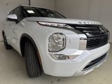 Used 2023 Mitsubishi Outlander SEL Black Edition image 3