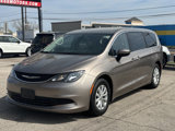 Used 2017 Chrysler Pacifica Touring w/ Tire & Wheel Group image 2