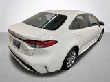Used 2022 Toyota Corolla LE image 5