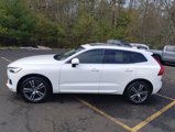 Used 2018 Volvo XC60 T5 Momentum w/ Vision Package image 6