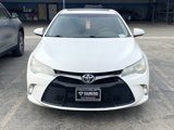 Used 2016 Toyota Camry image 2