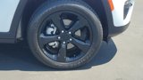 Used 2023 Jeep Grand Cherokee Limited w/ Black Appearance Package image 4