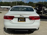 Used 2017 Jaguar XE image 6