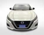 Used 2022 Nissan Altima 2.5 SR image 2