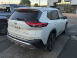 Used 2021 Nissan Rogue Platinum image 3