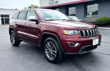 Used 2017 Jeep Grand Cherokee Limited image 2