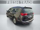 Used 2020 Chrysler Pacifica Touring-L image 4