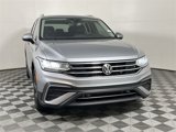 Used 2022 Volkswagen Tiguan SE image 3