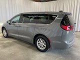 New 2025 Chrysler Pacifica Select image 4