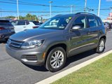 Used 2018 Volkswagen Tiguan Limited w/ Premium Package image 3