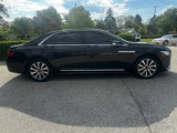 Used 2018 Lincoln Continental Premiere image 3