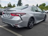 Used 2021 Toyota Camry SE image 3