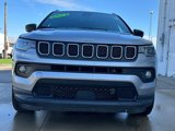 Used 2023 Jeep Compass Limited image 2