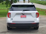 Used 2020 Ford Explorer XLT image 5