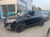 Used 2022 Chevrolet Trax LT w/ Midnight Edition image 2