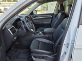Used 2023 Volkswagen Atlas SE image 3