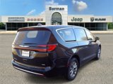 New 2025 Chrysler Pacifica Select image 5