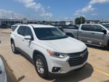 Used 2020 Chevrolet Traverse LT image 2