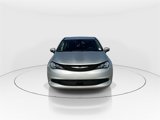 Used 2023 Chrysler Voyager LX image 3