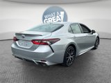 Used 2022 Toyota Camry SE image 3