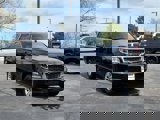 Used 2019 Chevrolet Suburban LT image 2