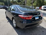 Used 2015 Toyota Camry LE image 3