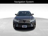 Used 2018 Toyota Highlander XLE image 2