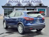 Used 2022 Nissan Rogue Sport SV image 2