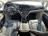 Used 2023 Chrysler Pacifica Touring-L image 2