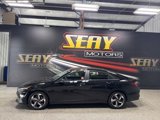 Used 2022 Hyundai Elantra SEL w/ Convenience + Premium Package image 3