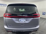 Used 2021 Chrysler Pacifica Touring-L image 5