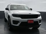 Used 2023 Jeep Grand Cherokee Altitude image 2