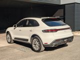 Certified 2024 Porsche Macan image 3