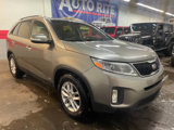 Used 2015 Kia Sorento LX image 2