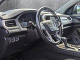 Used 2017 GMC Acadia SLE image 2