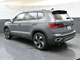 Used 2024 Volkswagen Taos SE image 3