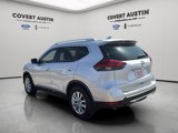 Used 2017 Nissan Rogue SV w/ SV Premium Package image 3