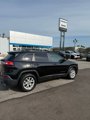 Used 2017 Jeep Cherokee Sport image 2