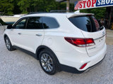 Used 2017 Hyundai Santa Fe SE image 3