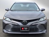 Used 2018 Toyota Camry XLE image 2