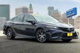 Used 2021 Toyota Camry SE image 2