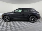 Used 2025 Porsche Macan image 2
