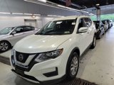 Used 2018 Nissan Rogue SV image 2