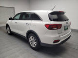 Used 2020 Kia Sorento LX image 5