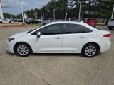 Certified 2022 Toyota Corolla LE image 2