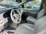 Used 2013 Toyota Sienna XLE image 4